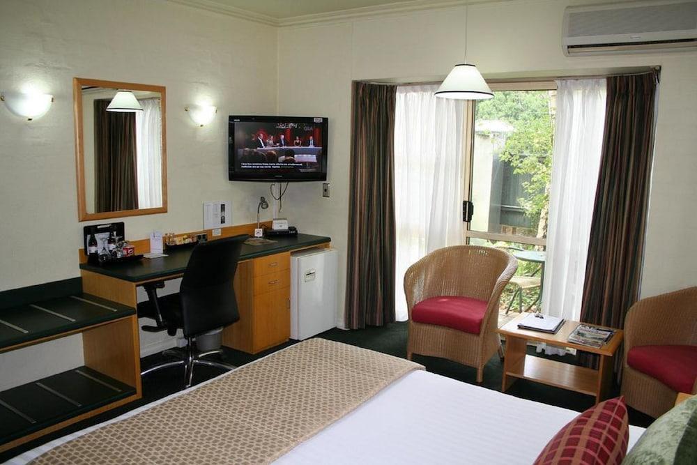 Grand Country Lodge Motel Міттаґонґ Екстер'єр фото