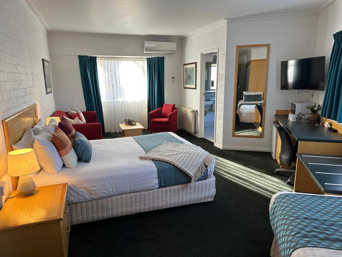 Grand Country Lodge Motel Міттаґонґ Екстер'єр фото