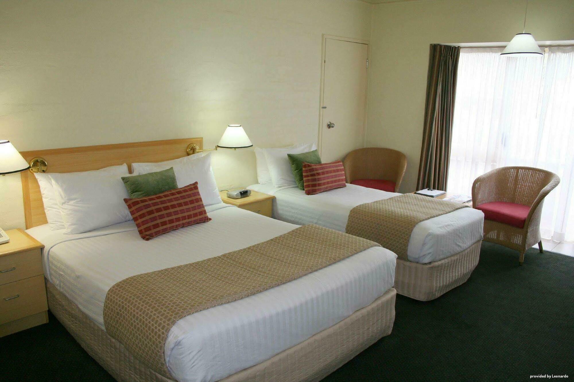 Grand Country Lodge Motel Міттаґонґ Екстер'єр фото